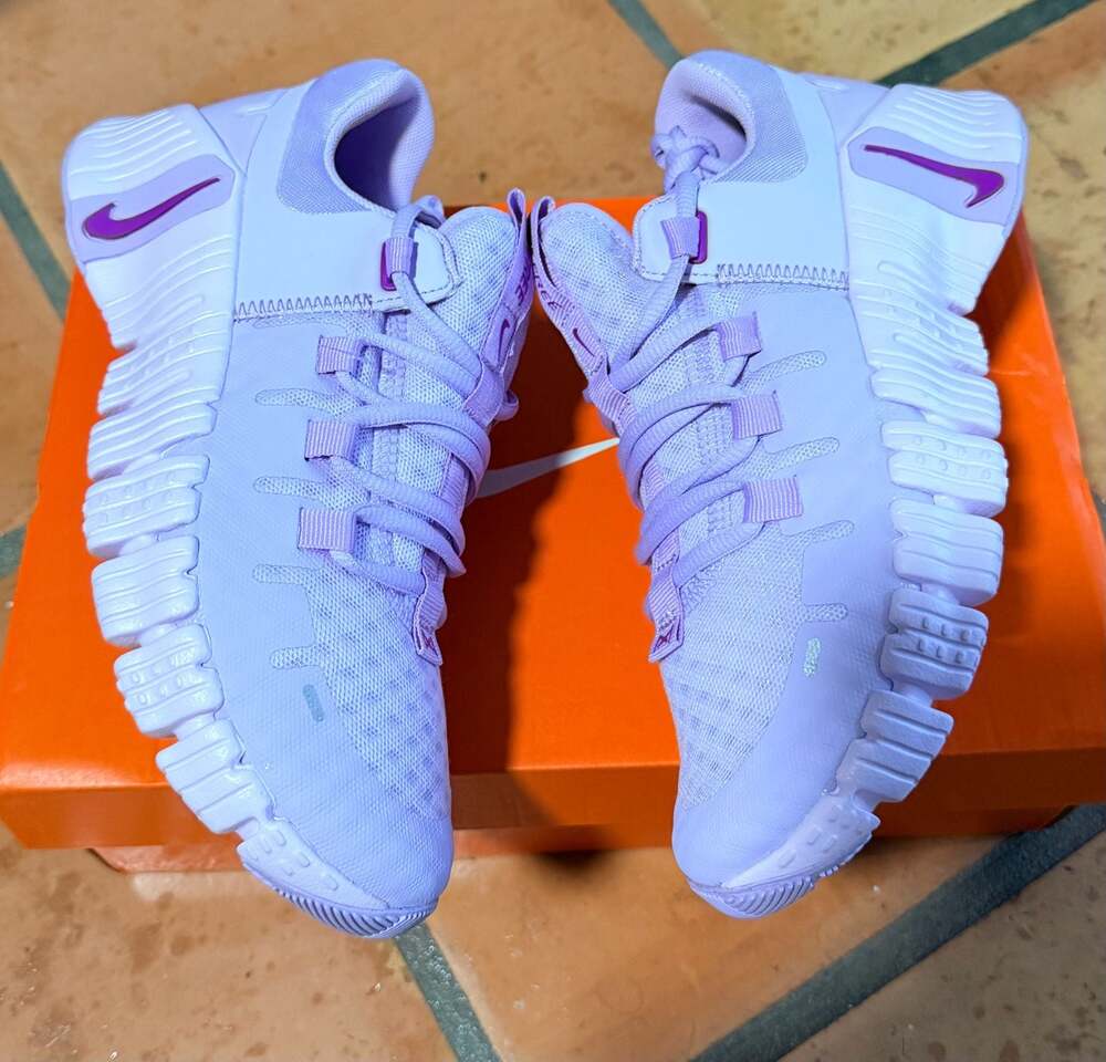 Nike Free Metcon 5 Women's Training Shoes - Size 7W / 5.5M - Picture 4 of 10
